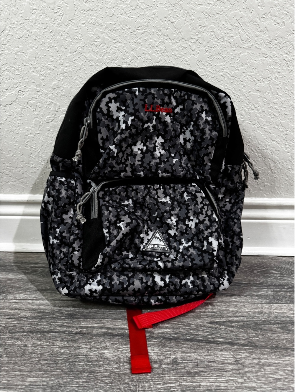 LL Bean Kids Deluxe Backpack 37L Digital Camo Black Gray Red School Book Bag